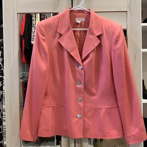 Talbots fully lined jacket w/ shell button detail